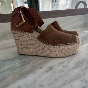 Marc Fisher closed toe wedge espadrille 7.5